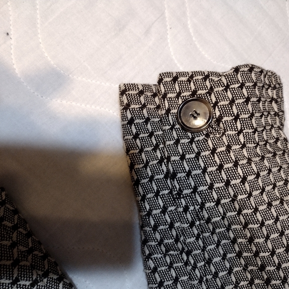 Women's Ann Taylor Black and White Geometric Pattern Blazer Jacket Size 0 - Picture 8 of 11